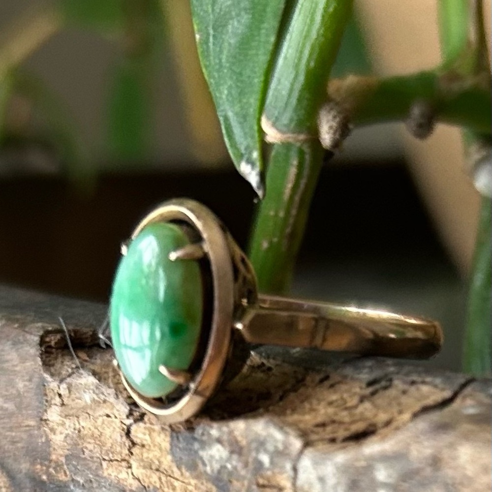 18k Jade Ring - Picture 5 of 9